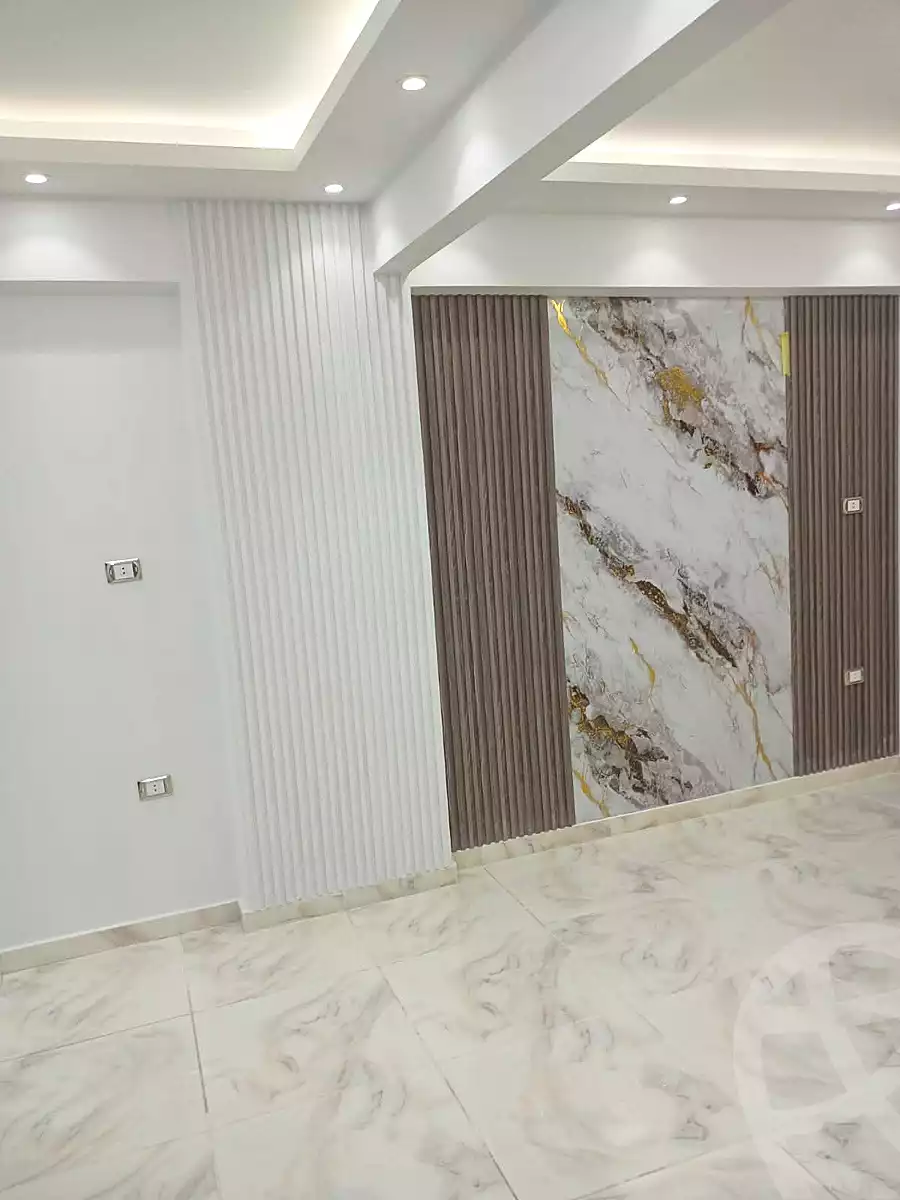 https://aqarmap.com.eg/ar/listing/6797579-for-sale-alexandria-new-miami-compounds-new-miami