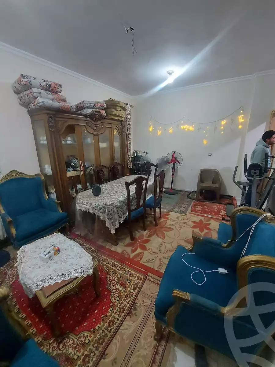 https://aqarmap.com.eg/en/listing/6798590-for-sale-cairo-helwan-el-shareaa-el-sharby-st