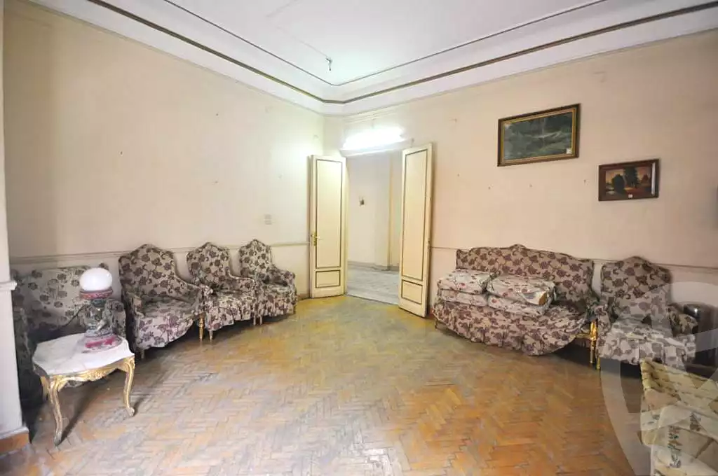 https://aqarmap.com.eg/ar/listing/6799256-for-rent-cairo-downtown-bab-el-loaa-talaat-harb-st
