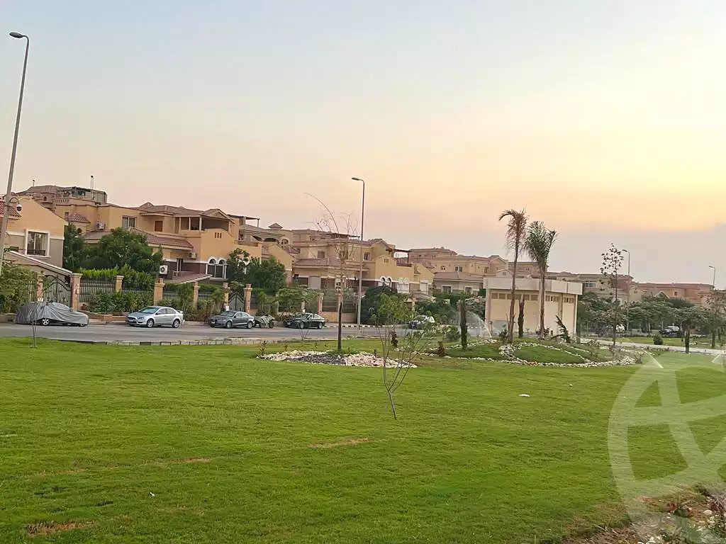 https://aqarmap.com.eg/ar/listing/6799322-for-sale-cairo-el-sheikh-zayed-city-compounds-el-khamayel