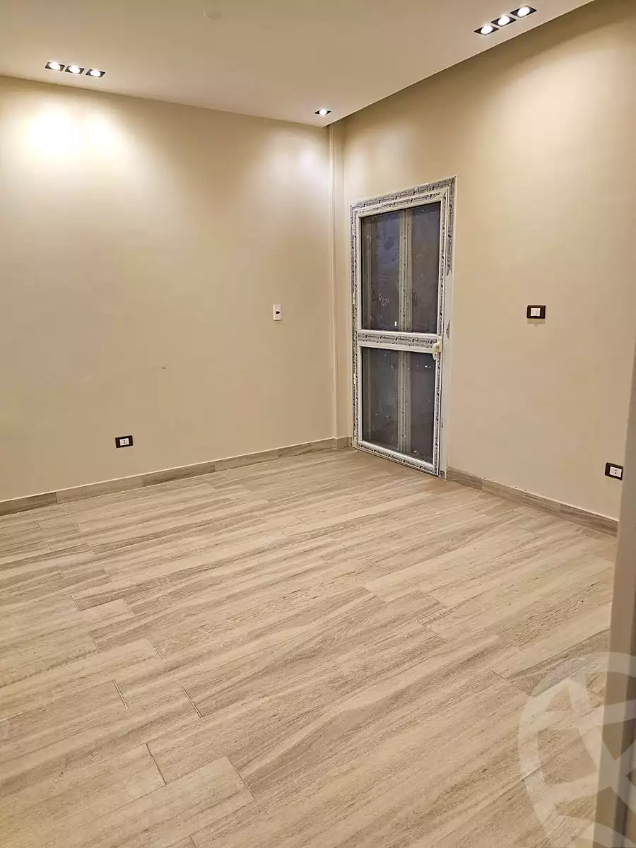 https://aqarmap.com.eg/en/listing/6799390-for-rent-cairo-el-sheikh-zayed-city-compounds-el-khamayel
