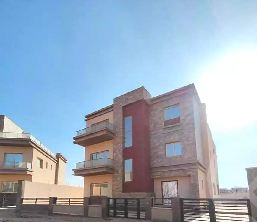 https://aqarmap.com.eg/en/listing/6799362-for-sale-cairo-new-cairo-compounds-noble-compound-egyptian-kuwaiti-developers