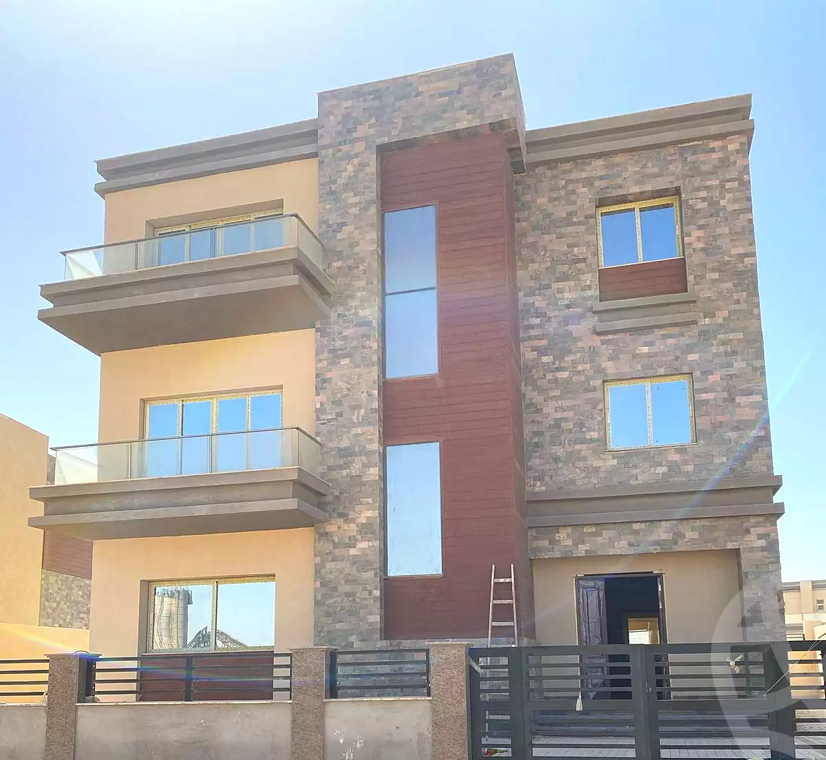 https://aqarmap.com.eg/en/listing/6799364-for-sale-cairo-new-cairo-compounds-noble-compound-egyptian-kuwaiti-developers