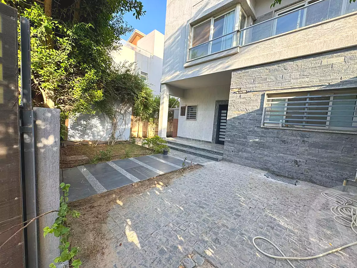 https://aqarmap.com.eg/en/listing/6799545-for-sale-cairo-el-sheikh-zayed-city-compounds-zayed-dunes