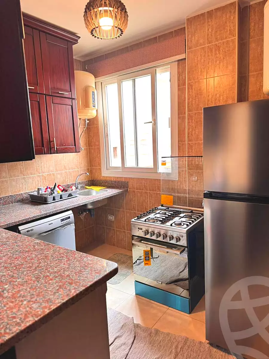 https://aqarmap.com.eg/ar/listing/6799774-for-rent-cairo-new-cairo-90th-street-side-street-off-90th-street