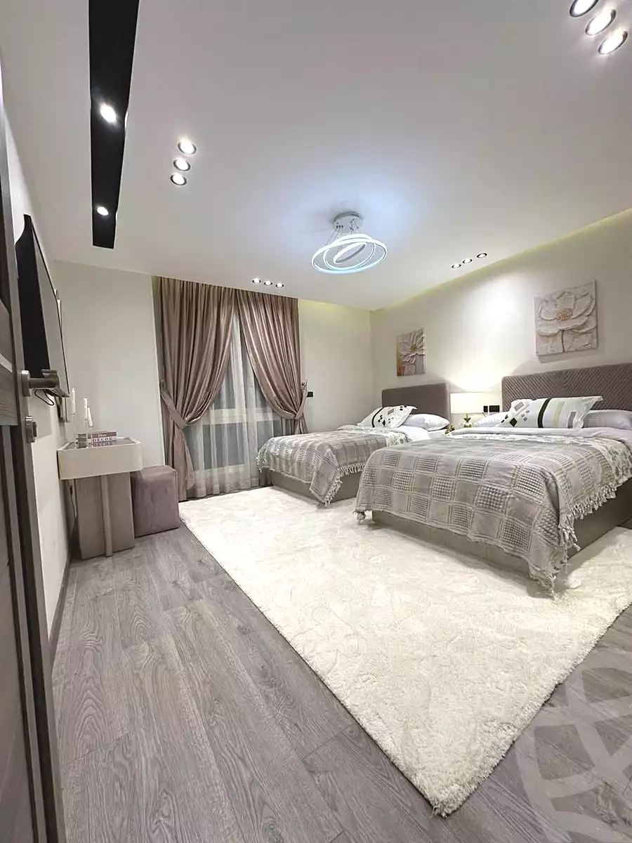 https://aqarmap.com.eg/ar/listing/6799930-for-sale-cairo-new-cairo-compounds-mwrd-fq-llttwyr