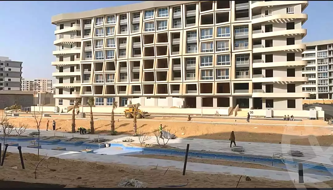 https://aqarmap.com.eg/ar/listing/6800251-for-sale-cairo-new-administrative-capital-r7-midtown-condo