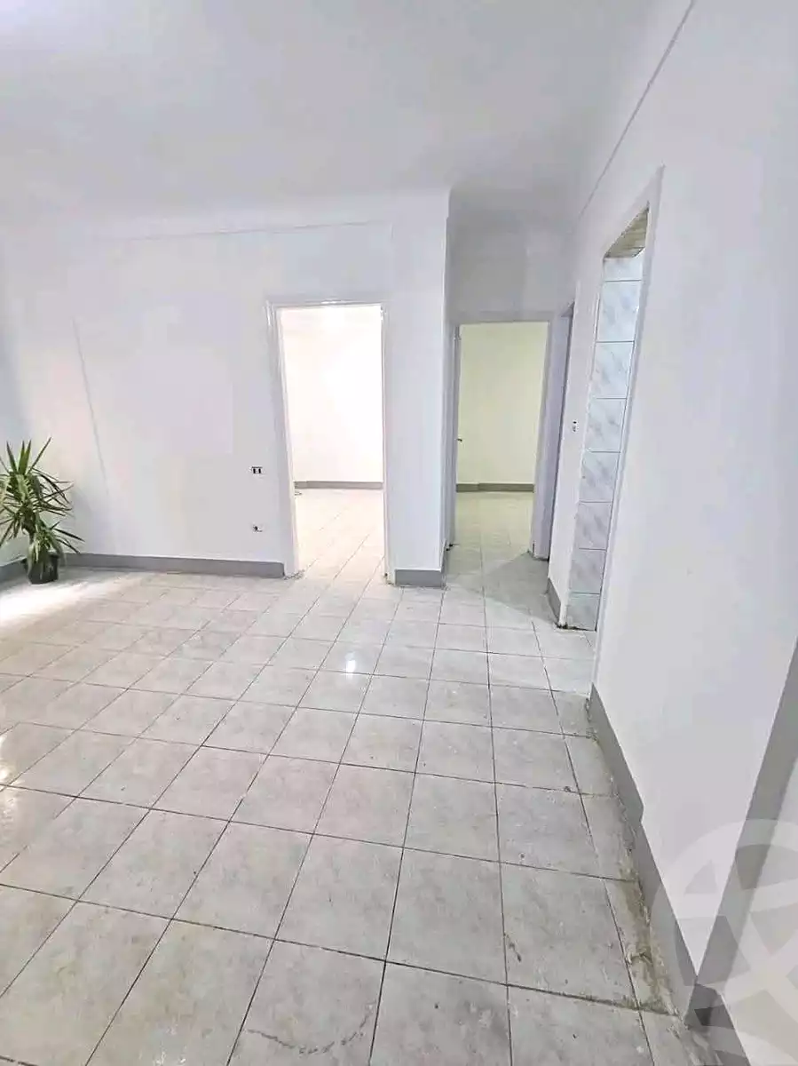 https://aqarmap.com.eg/ar/listing/6800443-for-sale-alexandria-sydy-bshr-sydy-bshr-bhry-amr-el-nogomy-st