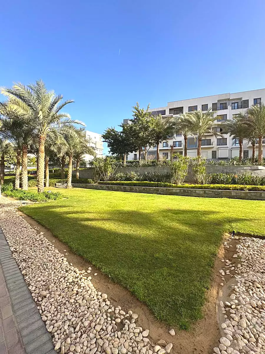 https://aqarmap.com.eg/ar/listing/6800732-for-rent-cairo-new-cairo-compounds-eastown-eastown-parks