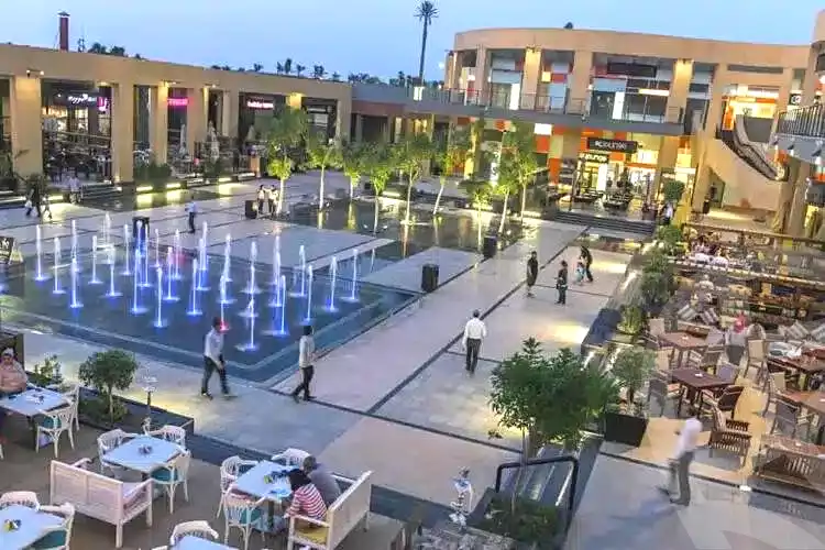 https://aqarmap.com.eg/ar/listing/6801312-for-sale-cairo-el-sheikh-zayed-city-compounds-dh-jyt-blz-mykwn-llttwyr