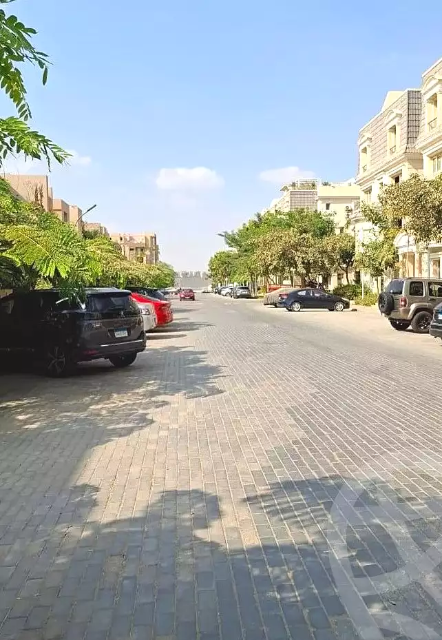 https://aqarmap.com.eg/ar/listing/6803335-for-sale-cairo-6th-of-october-compounds-rayos