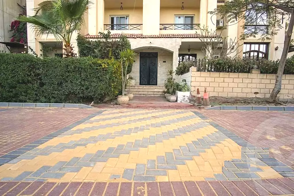 https://aqarmap.com.eg/ar/listing/6803445-for-rent-cairo-el-sheikh-zayed-city-compounds-hadayek-el-mohandiseen