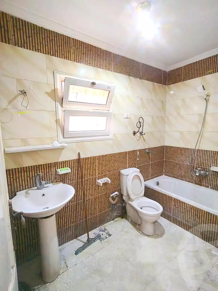 https://aqarmap.com.eg/ar/listing/6804451-for-rent-alexandria-sydy-bshr-sydy-bshr-bhry-khalil-hamada-st