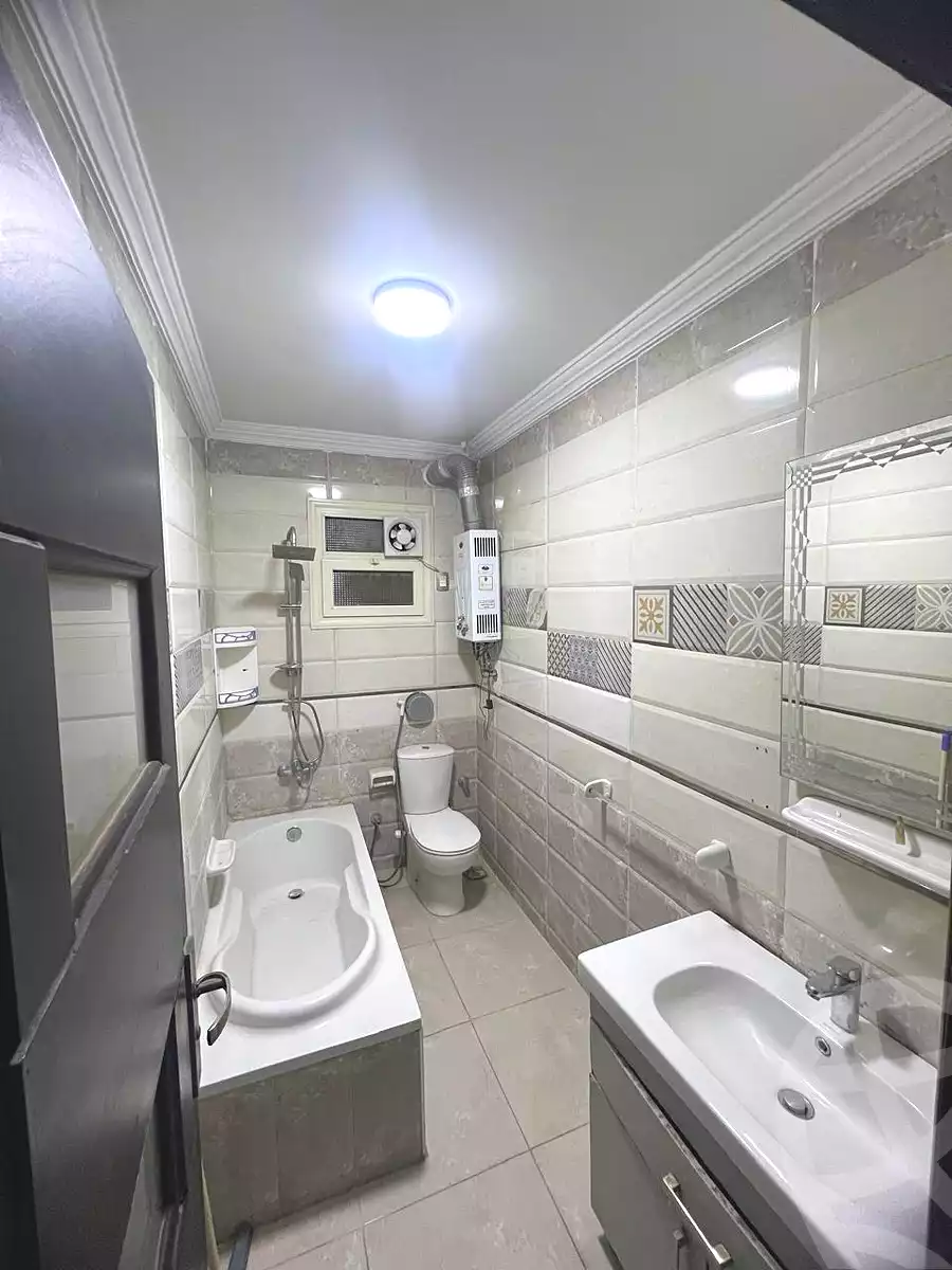 https://aqarmap.com.eg/ar/listing/6804628-for-sale-cairo-mokattam-el-hadabah-el-wosta-6th-zone-salah-eldeen-alayobi-st