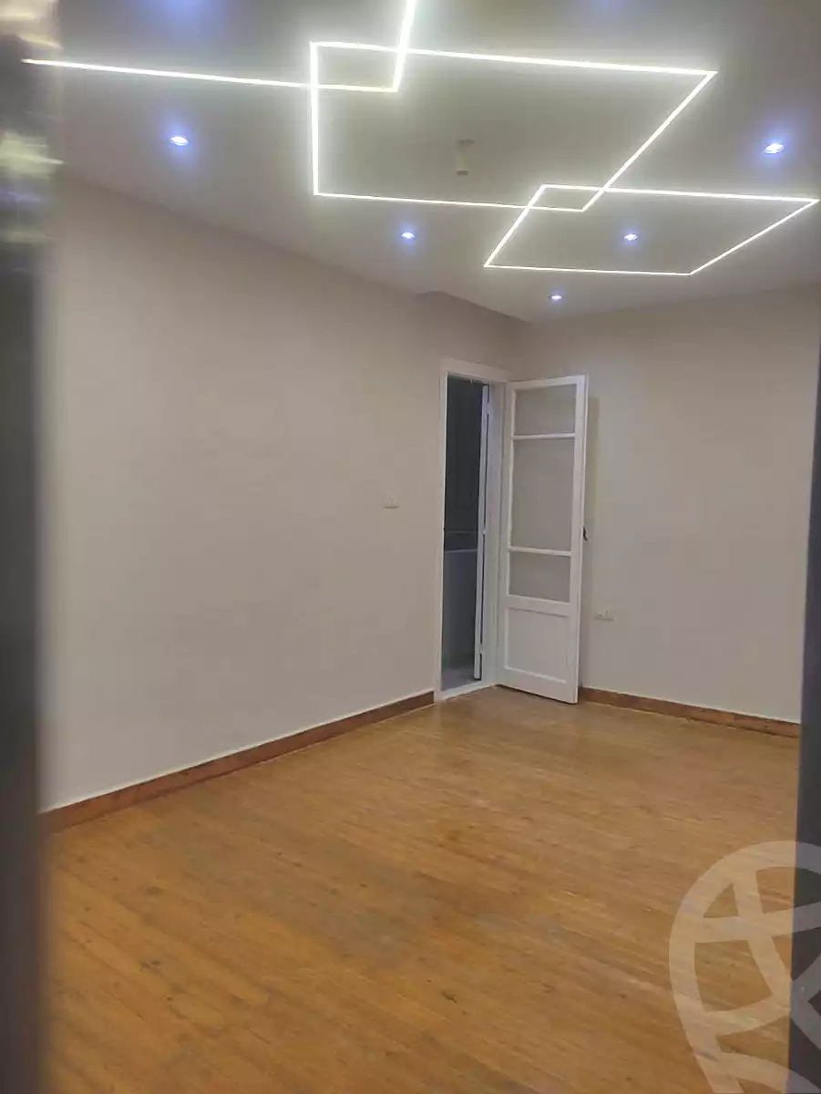 https://aqarmap.com.eg/ar/listing/6804907-for-sale-alexandria-camp-cesar