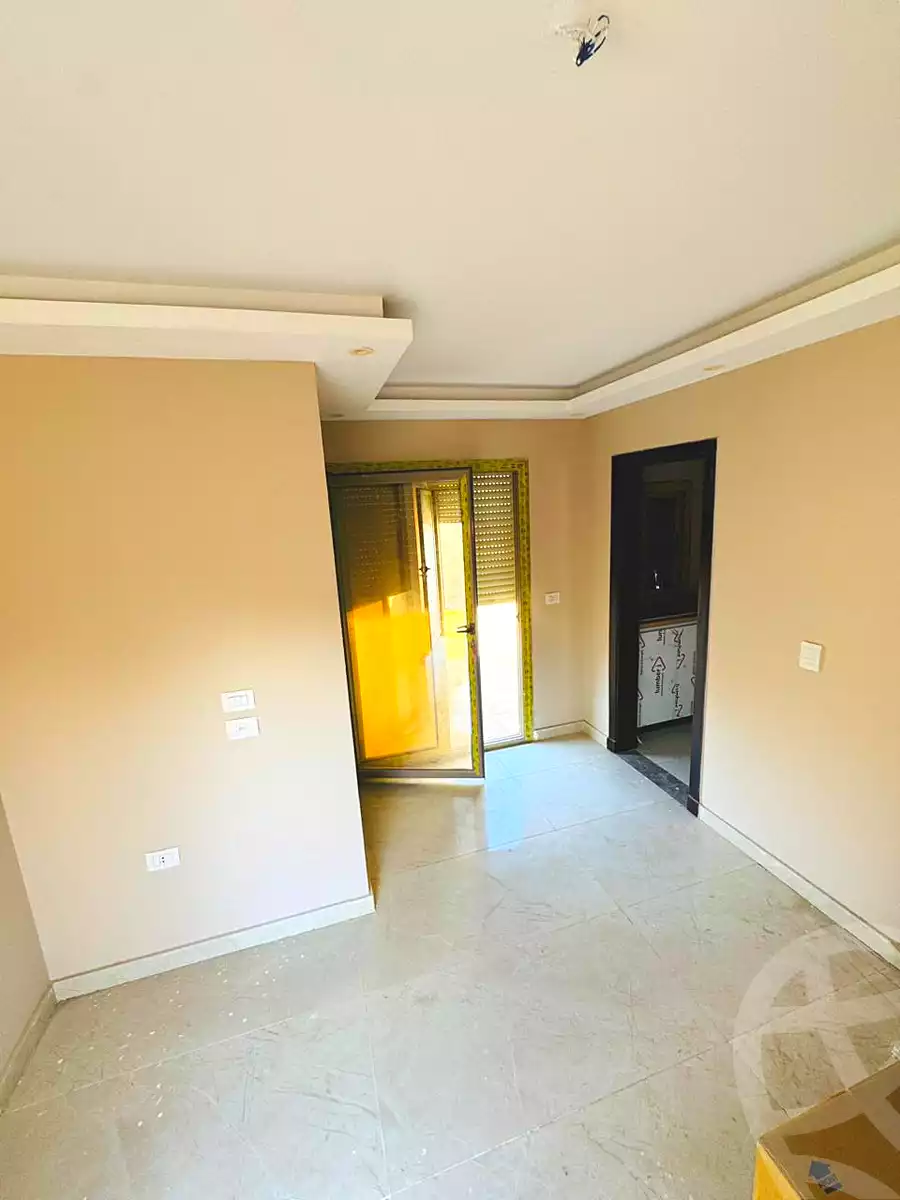https://aqarmap.com.eg/ar/listing/6805630-for-sale-cairo-el-shorouk-compounds-yfy-ryzydns
