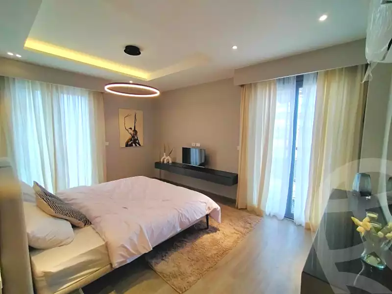 https://aqarmap.com.eg/ar/listing/6806087-for-sale-cairo-el-sheikh-zayed-city-compounds-kmbwnd-fyldj-wyst-dr-llttwyr