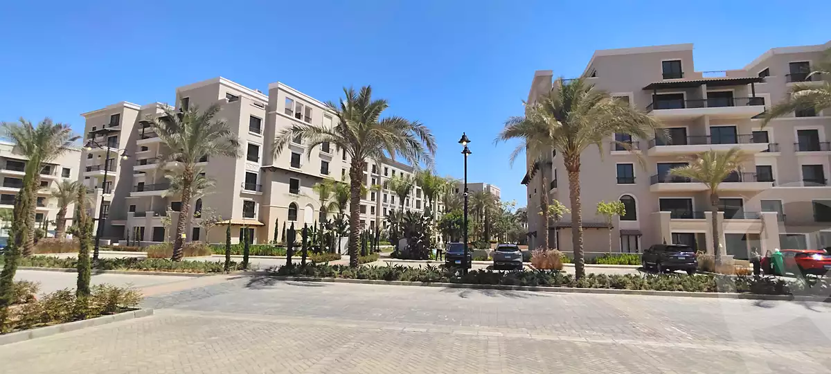 https://aqarmap.com.eg/ar/listing/6806087-for-sale-cairo-el-sheikh-zayed-city-compounds-kmbwnd-fyldj-wyst-dr-llttwyr