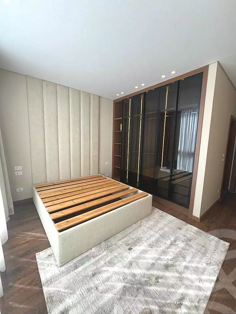 https://aqarmap.com.eg/en/listing/6806658-for-sale-cairo-new-cairo-compounds-lakeview-residence