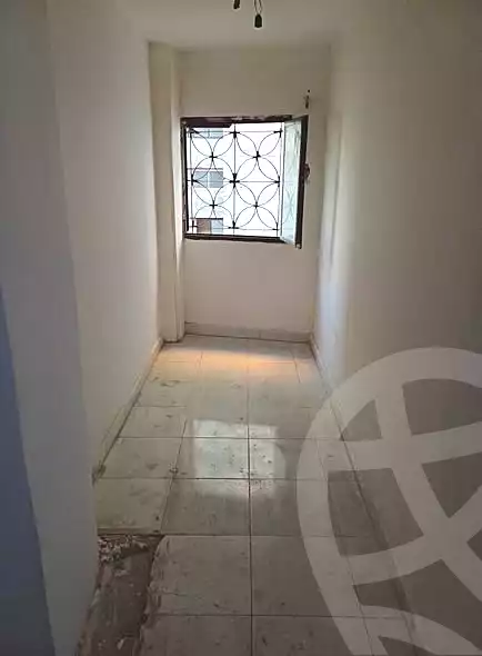 https://aqarmap.com.eg/en/listing/6806688-for-sale-alexandria-sydy-bshr-sydy-bshr-bhry-shr-khld-bn-lwlyd