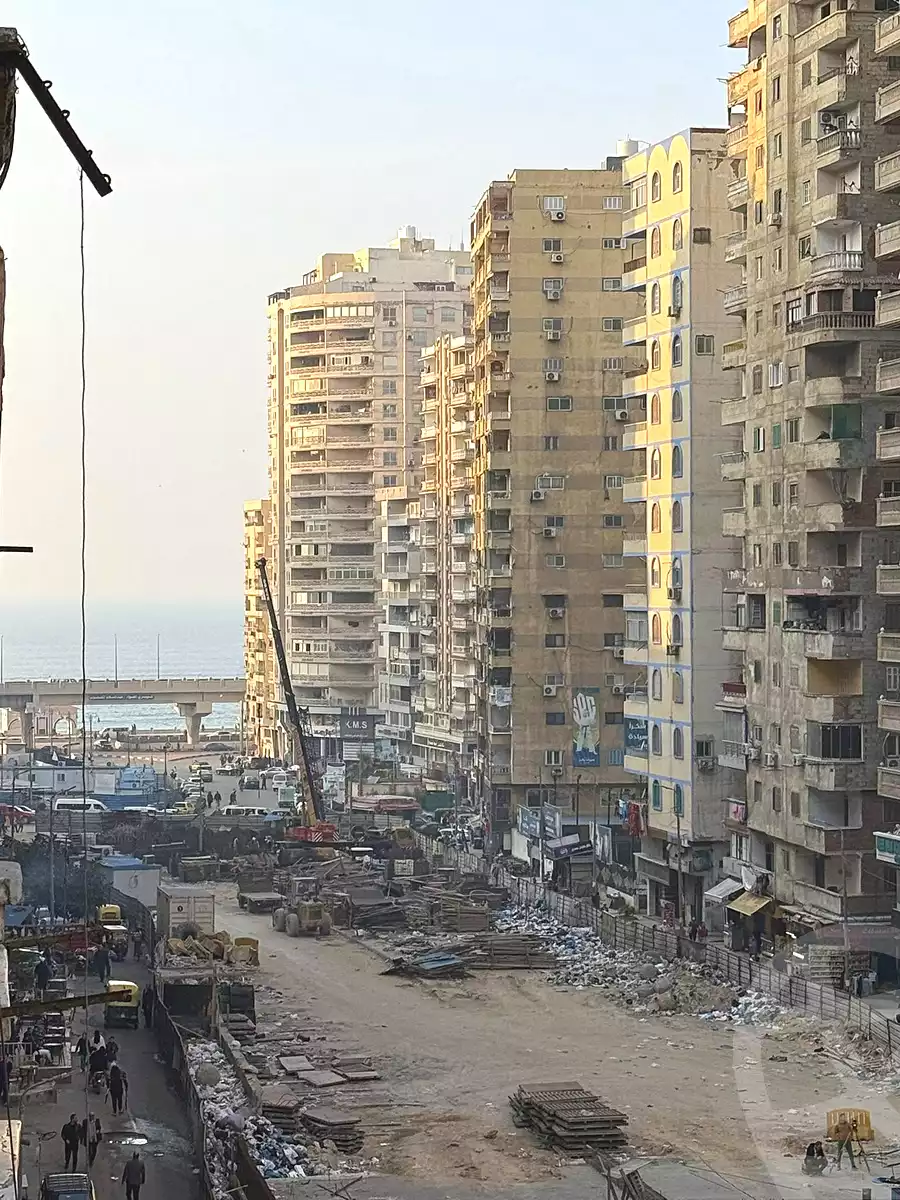 https://aqarmap.com.eg/ar/listing/6806992-for-sale-alexandria-sydy-bshr-sydy-bshr-bhry-shr-mhmd-njyb