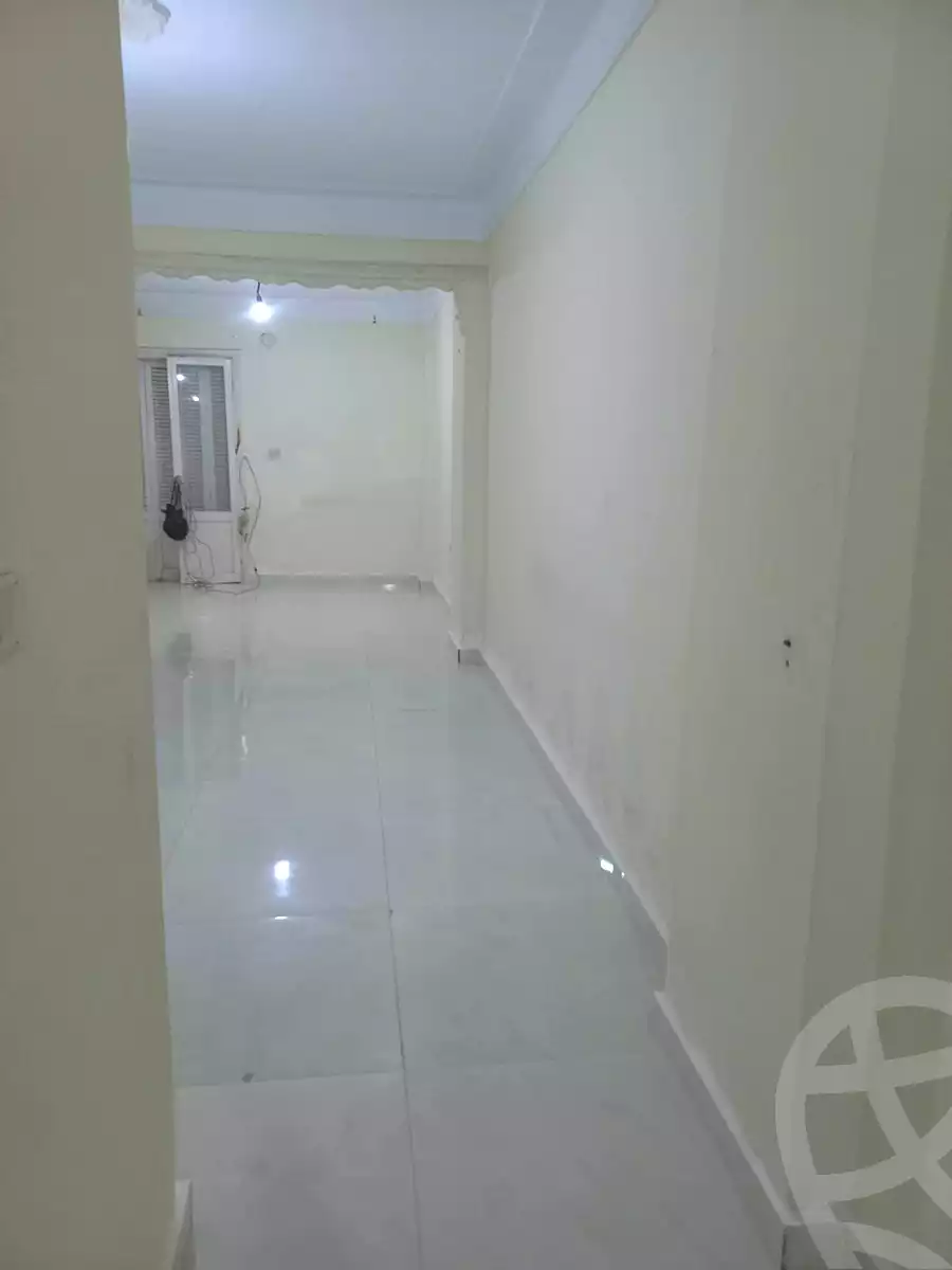 https://aqarmap.com.eg/ar/listing/6807659-for-rent-alexandria-zezenia-ibrahim-el-attar-st