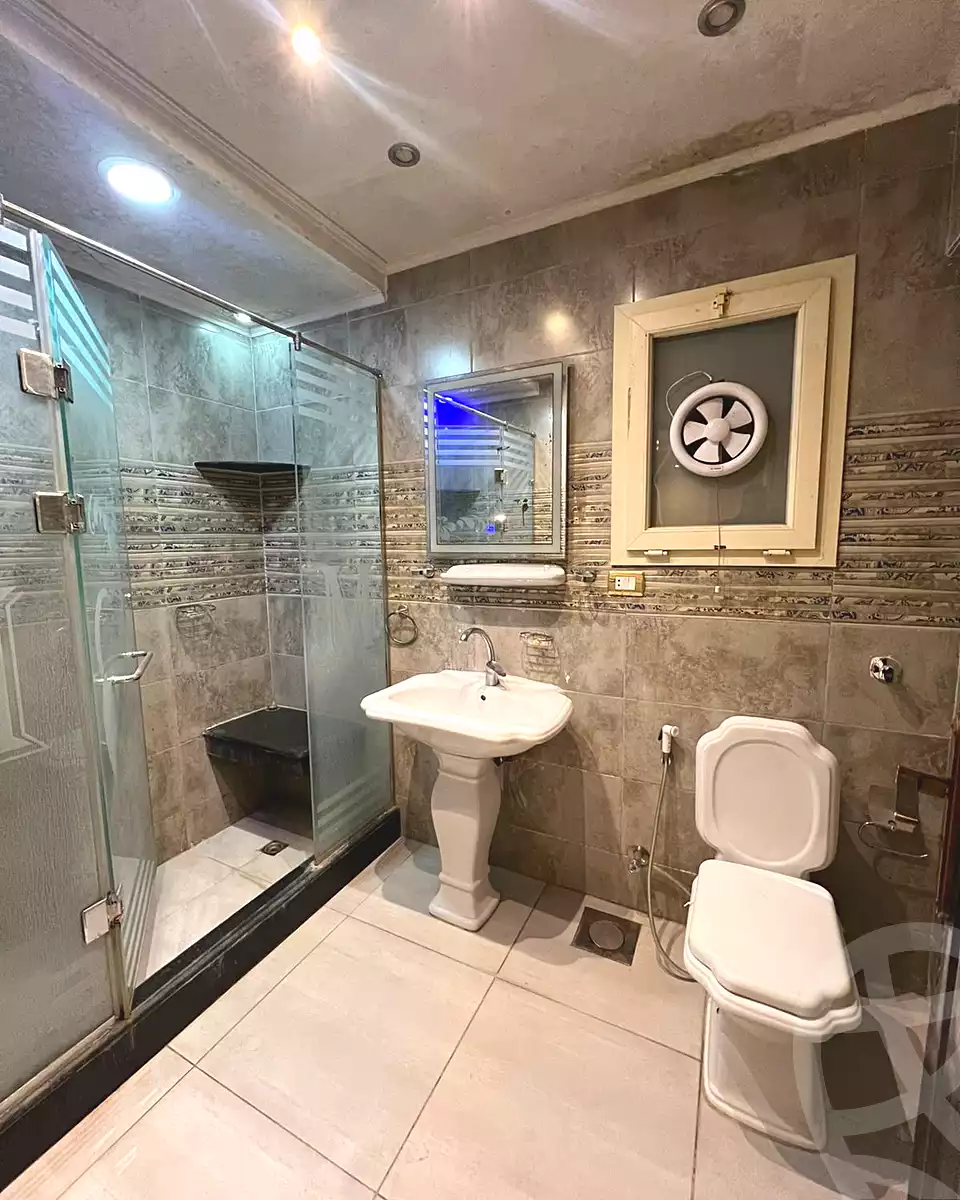 https://aqarmap.com.eg/en/listing/6807978-for-rent-alexandria-lauran-shaarawy-st