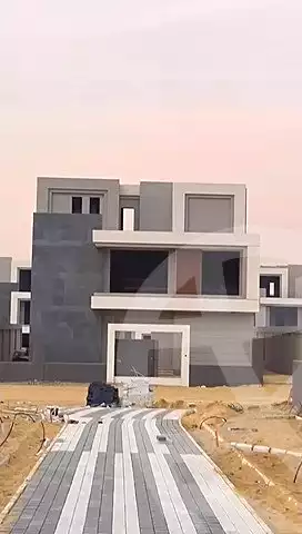 https://aqarmap.com.eg/ar/listing/6808393-for-sale-cairo-new-cairo-compounds-el-patio-town-compound-la-vista