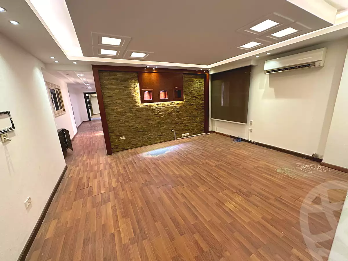 https://aqarmap.com.eg/ar/listing/6808841-for-rent-cairo-el-mohandesen-shareaa-sorya