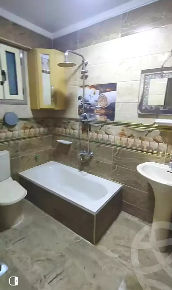 https://aqarmap.com.eg/ar/listing/6810091-for-sale-alexandria-new-miami-eskot