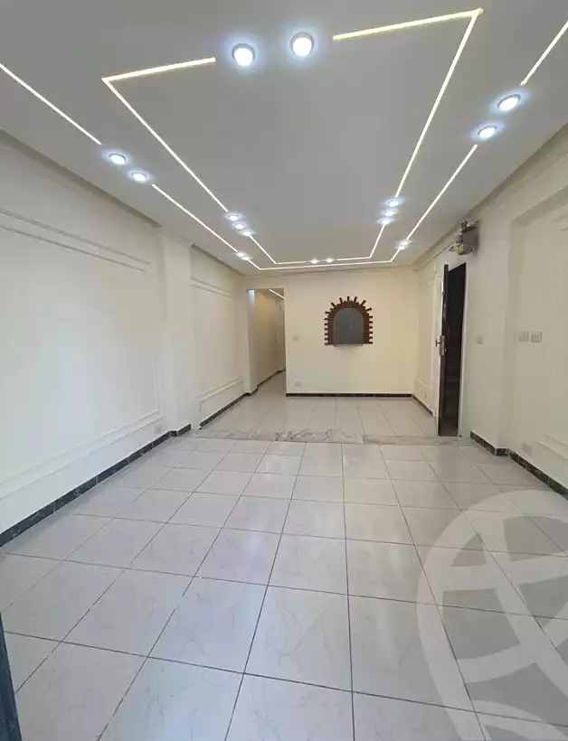 https://aqarmap.com.eg/ar/listing/6810328-for-sale-alexandria-el-asafra-shr-45