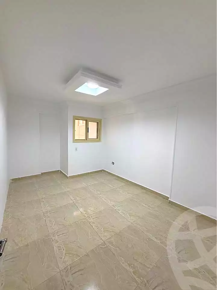 https://aqarmap.com.eg/ar/listing/6811234-for-sale-alexandria-el-asafra-shr-45