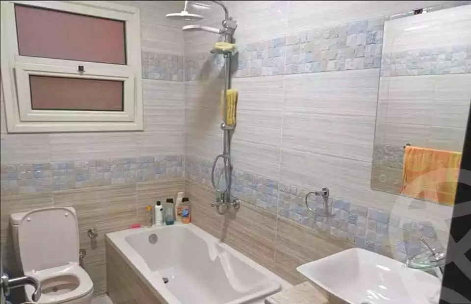 https://aqarmap.com.eg/ar/listing/6811697-for-sale-cairo-al-oubour-tryq-msr-sm-yly-lshrwy-moon-city