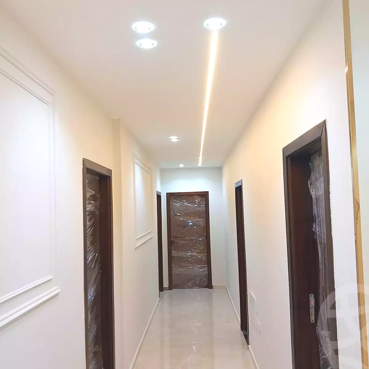 https://aqarmap.com.eg/ar/listing/6812301-for-sale-cairo-6th-of-october-el-hay-el-motamyz-fourth-touristic-village-mohamed-ahmed-barhoma-st