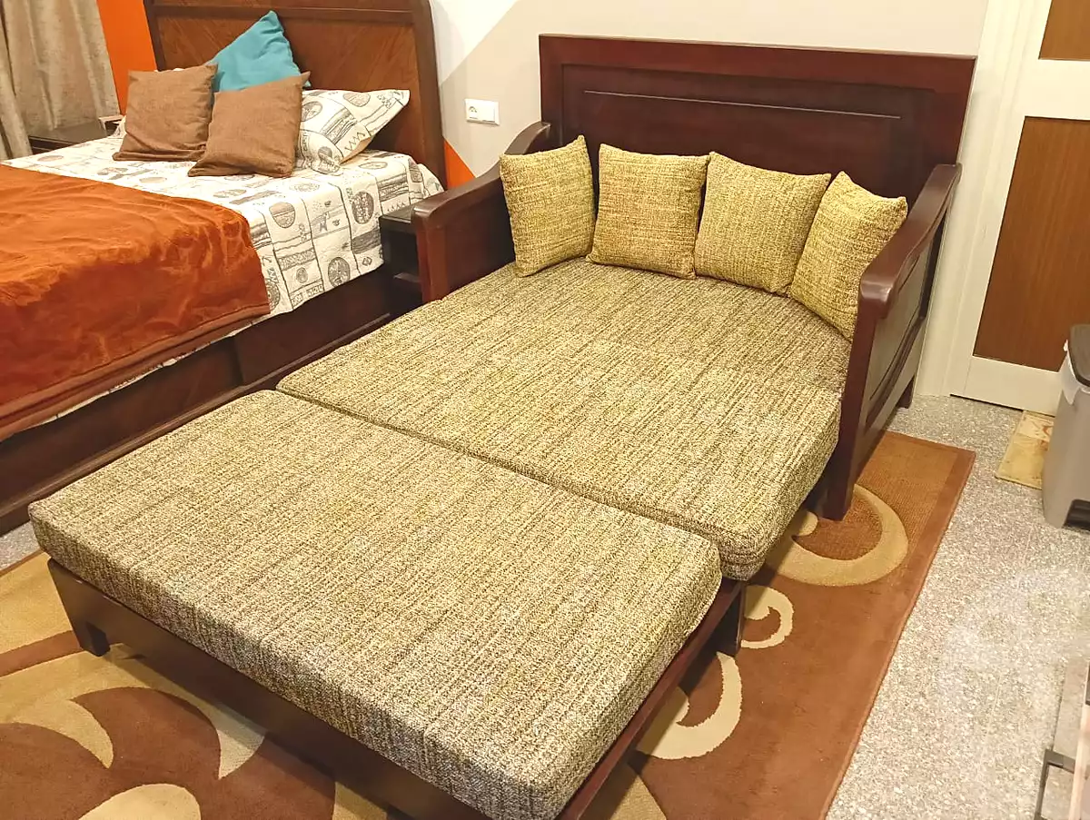 https://aqarmap.com.eg/ar/listing/6812427-for-rent-cairo-6th-of-october-el-ahyaa-neighborhood-8th-neighborhood-1