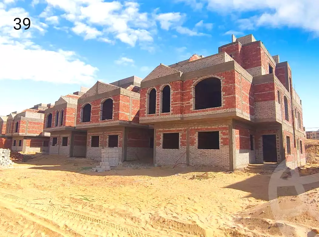 https://aqarmap.com.eg/ar/listing/6812711-for-sale-cairo-new-heliopolis-compounds-gold-yard
