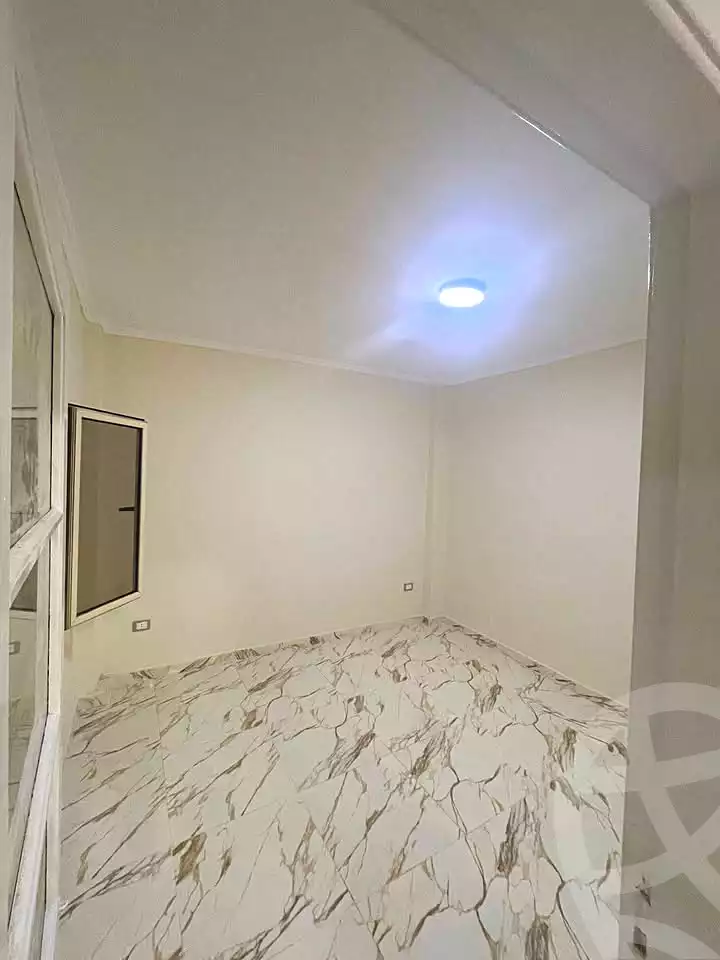 https://aqarmap.com.eg/ar/listing/6813084-for-sale-alexandria-sydy-bshr-sydy-bshr-bhry-shr-mhmwd-l-yswy