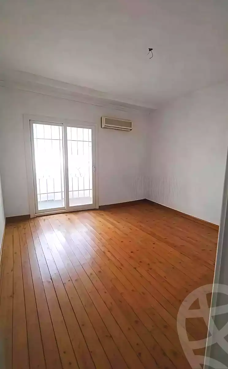 https://aqarmap.com.eg/ar/listing/6813521-for-sale-alexandria-moharram-bey-el-rasafa-st