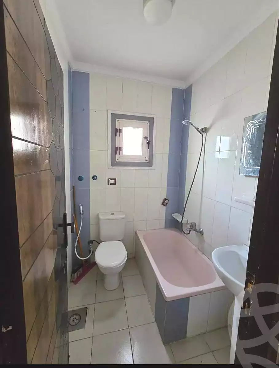 https://aqarmap.com.eg/ar/listing/6813569-for-sale-alexandria-sydy-bshr-sydy-bshr-bhry-shr-mhmwd-l-yswy
