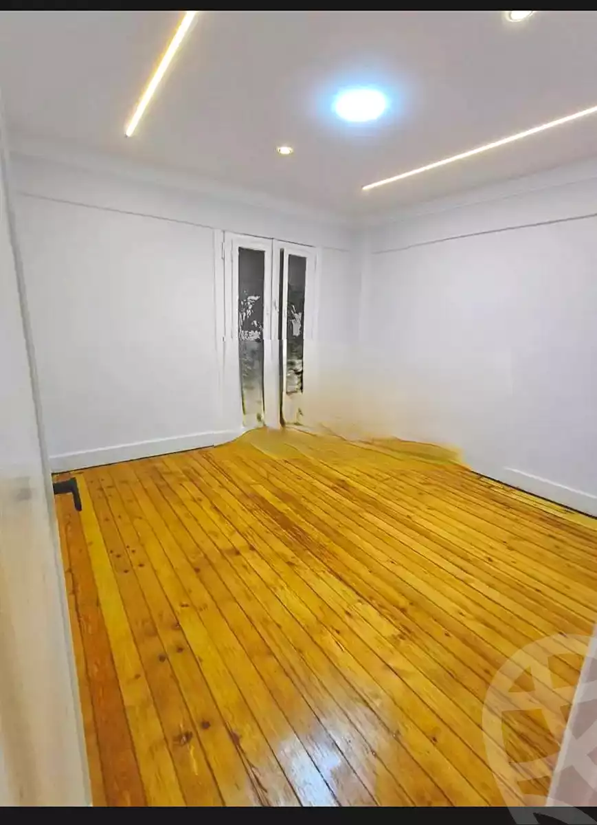 https://aqarmap.com.eg/en/listing/6814454-for-sale-alexandria-lsywf-shamaa