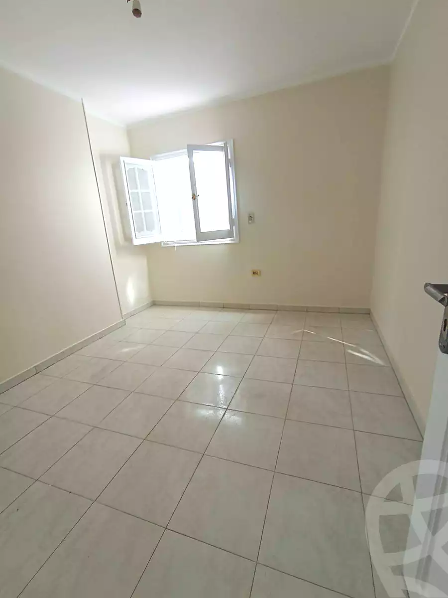 https://aqarmap.com.eg/ar/listing/6814814-for-rent-cairo-helwan-sherif-st