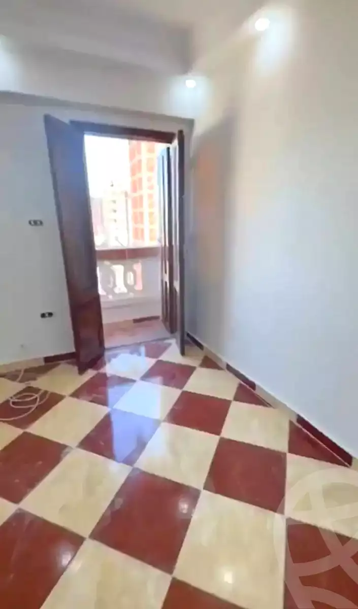https://aqarmap.com.eg/ar/listing/6816048-for-sale-alexandria-el-asafra-shr-45