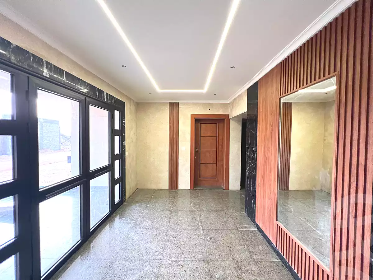 https://aqarmap.com.eg/en/listing/6816492-for-sale-cairo-new-administrative-capital-r8-rmtn