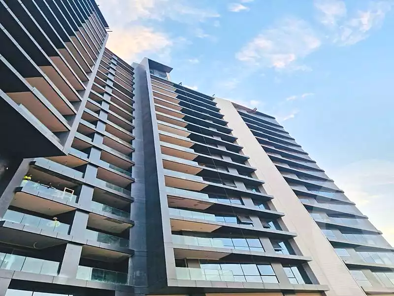 https://aqarmap.com.eg/ar/listing/6816718-for-rent-cairo-el-sheikh-zayed-city-compounds-zyd-wr-llttwyr-z-tower