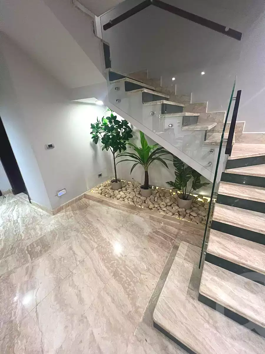 https://aqarmap.com.eg/ar/listing/6816748-for-rent-cairo-el-sheikh-zayed-city-compounds-kmbwnd-ljry-swdyk