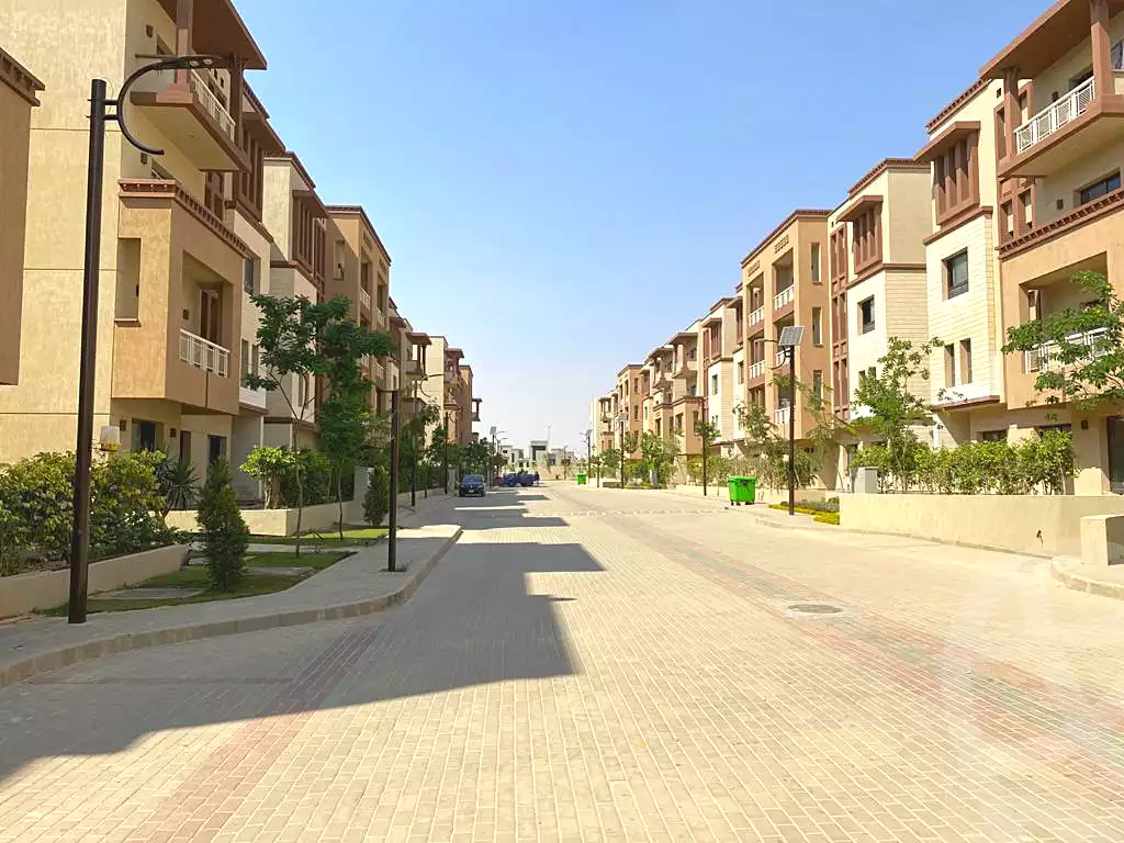 https://aqarmap.com.eg/ar/listing/6816815-for-sale-cairo-6th-of-october-compounds-green-5