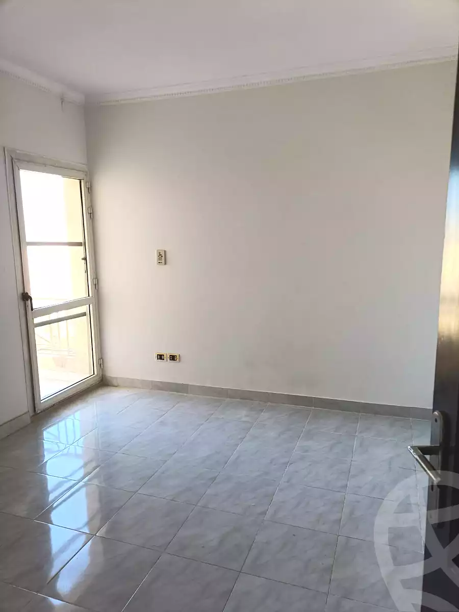 https://aqarmap.com.eg/ar/listing/6816827-for-rent-cairo-el-sheikh-zayed-city-compounds-hadayek-el-mohandiseen