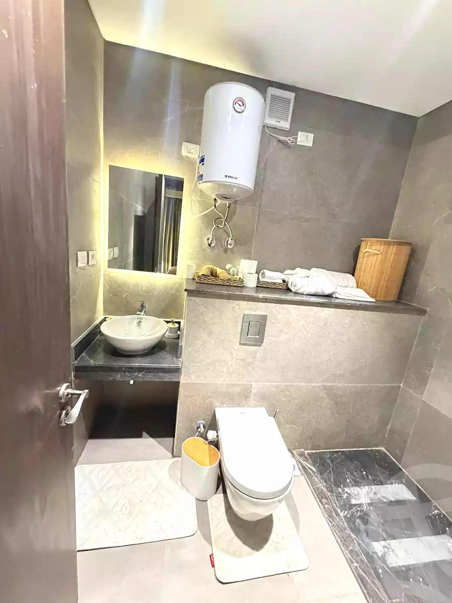 https://aqarmap.com.eg/en/listing/6816842-for-sale-cairo-el-sheikh-zayed-city-compounds-zyd-wr-llttwyr-z-tower