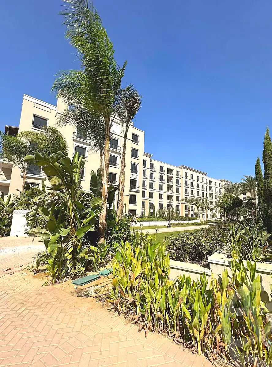 https://aqarmap.com.eg/en/listing/6816896-for-sale-cairo-el-sheikh-zayed-city-compounds-kmbwnd-fyldj-wyst-dr-llttwyr