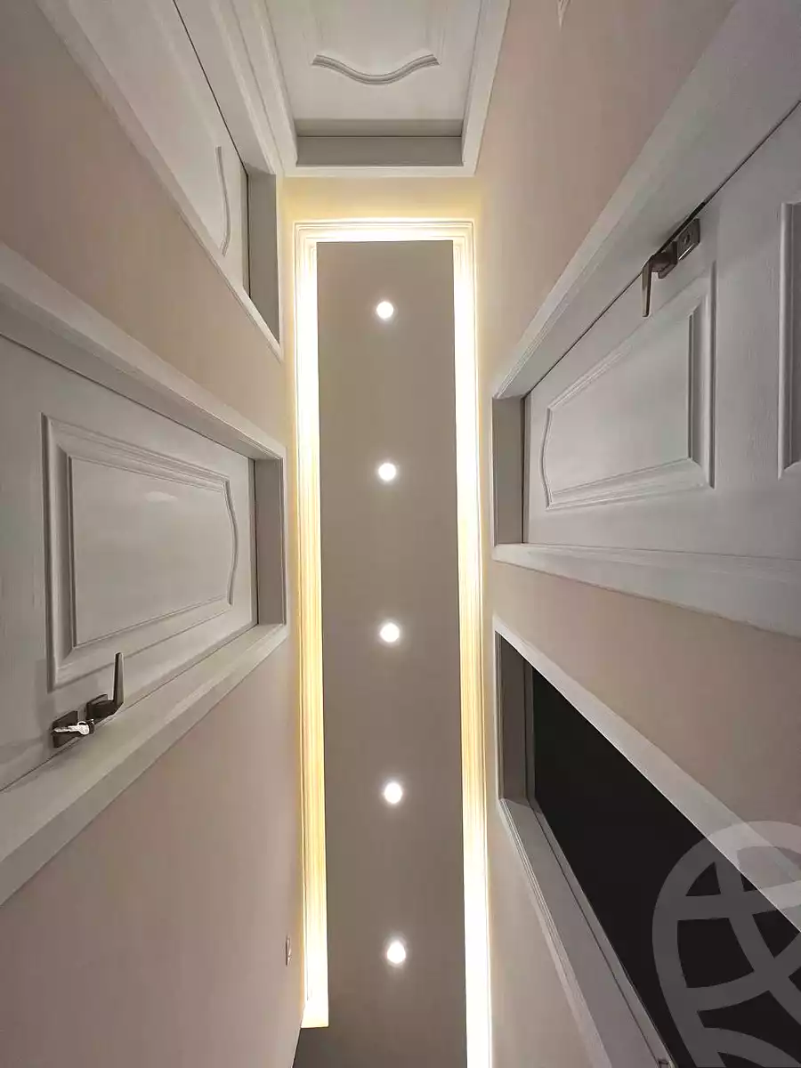 https://aqarmap.com.eg/en/listing/6816811-for-sale-cairo-new-cairo-first-settlement-mhwr-mstfy-kml